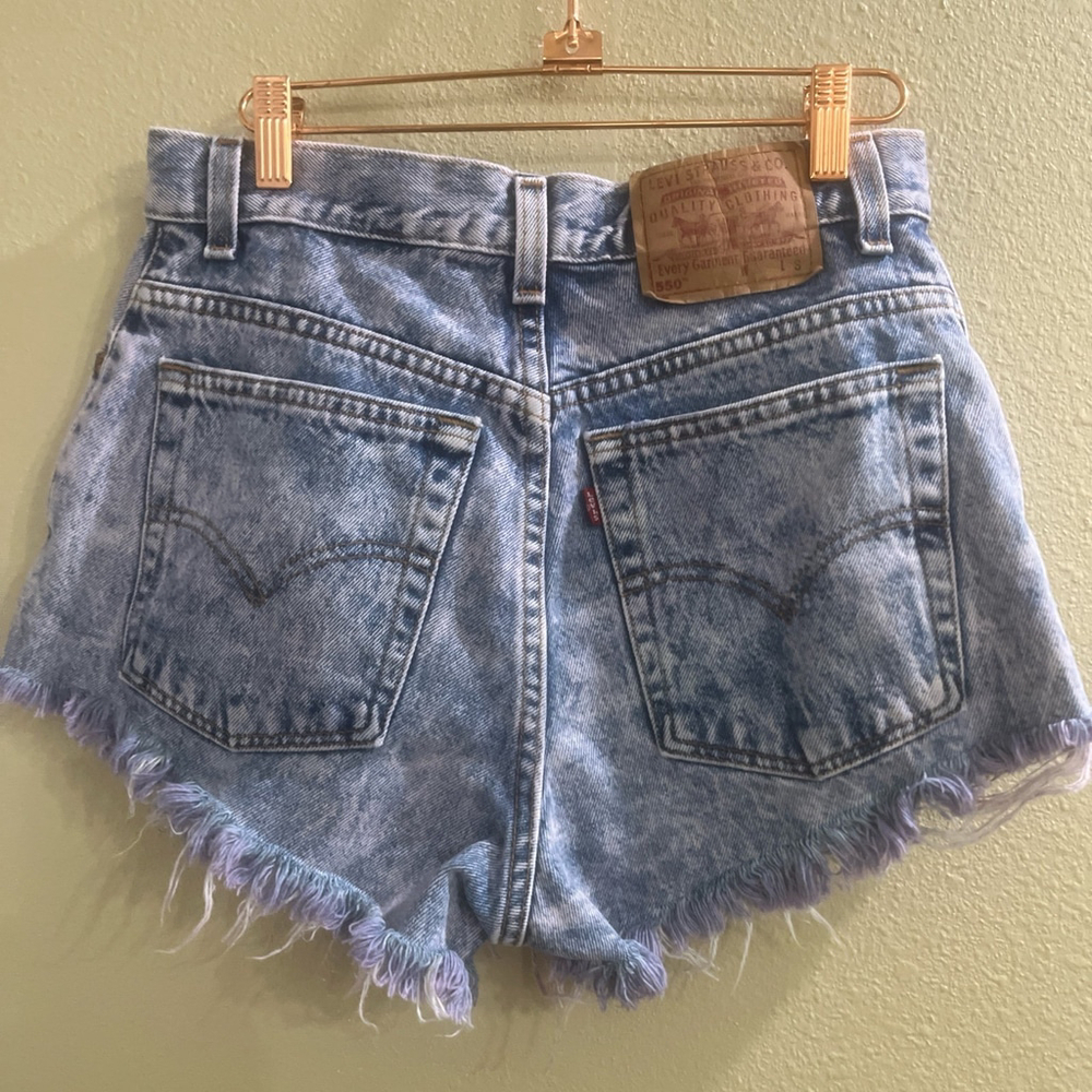 Vintage Levis 550 Womens 8 High-waisted blue denim cut off shorts Made in USA - Picture 4 of 6